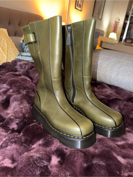 Dr. Martens Shoes - Dr. Martens Buzz Hi Boots in the Olive Green